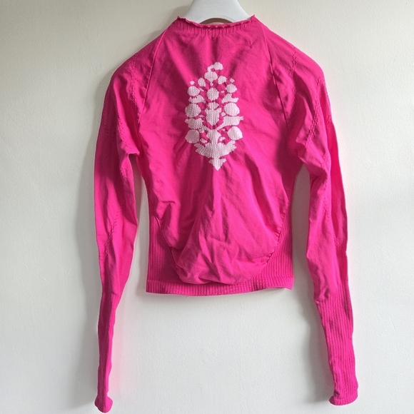 New Free People Good Karma Hi-Neck Layer Rash Guard L/S Top Fuchsia Size M/L - Picture 9 of 11